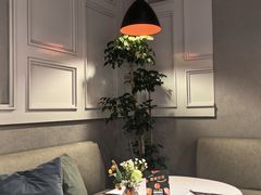 -潮一不贰·法式甜品·生日蛋糕·西式简餐(外滩店)