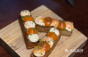 Layered Potatoes with Spicy Tomato Sauce and Garlic Mayonnaise