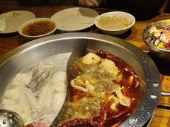 -东巴婆婆云南鱼豆花火锅(大东门店)