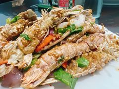 -三姐妹·海鲜大排档