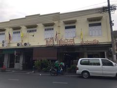 -邢泰记