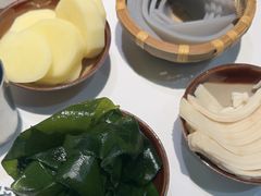 -卤校长老火锅(杨家坪直营店)