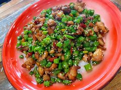 辣子鸡-八张桌子(老店)