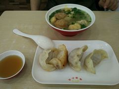 -珊珊小笼馆(仙霞路店)