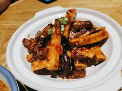 鱼香脆皮茄子煲-八斗鸡·湘土菜(国贸店)