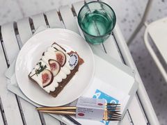 -ADO KAFE(大学城店)