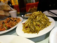 酸黄瓜炒肉丝-老昌春饼(中央大街店)