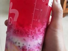 红果小姐姐-CoCo都可(惠山古镇店)