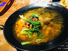 牛肉米线-八月美食小馆(银泰城总店)