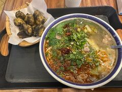 -云阿蛮云南生烫牛肉米线(奉贤路店)