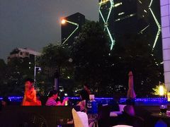 -深圳温德姆至尊酒店·大堂吧·户外花园