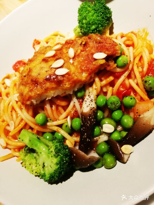 eo蔬果料理(东二环泰禾店)龙利鱼番茄意面图片 - 第2张