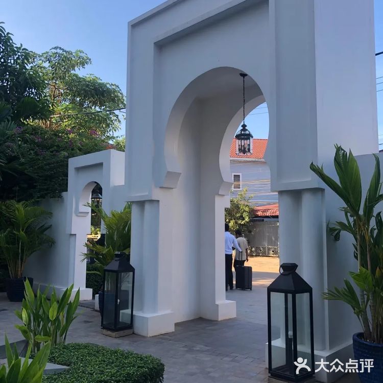 暹粒旅行酒店住宿攻略[礼花]