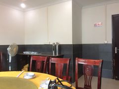 -正宗鸡饭粤香酒家(朱村店)