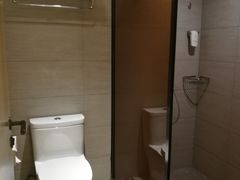 -全季酒店(上海金桥路地铁站店)