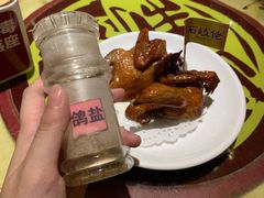 招牌烤乳鸽-石岐佬中山菜馆(张溪店)