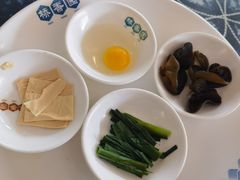 -桥香园过桥米线(国贸店)