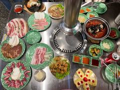 -欧巴炭烤肉오빠숯불구이(南京东路店)