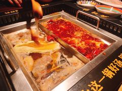 -老牌坊云南鱼豆花火锅(哈西万达店)