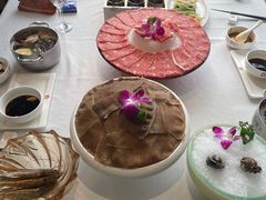-德天肥牛海鲜火锅(城西银泰店)