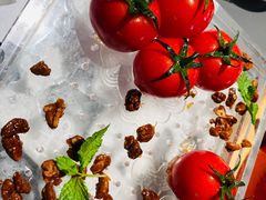 番茄脆菇沙拉-小大董·烤鸭(观景餐厅·南京西路店)