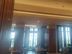 -亚龙湾希尔顿自助餐厅·海鲜·烧烤·沙滩BBQ·现场乐队