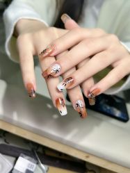 -晨·艺美甲美睫