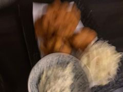 -串鑫