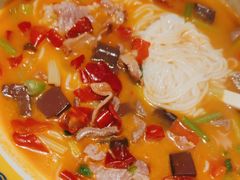 -粉小主·贵州酸汤牛肉粉(南京仙林金鹰店)