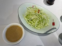 捞汁葫芦丝-峨嵋酒家(地安门店)