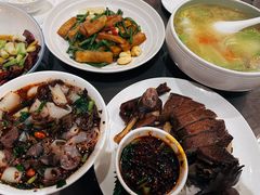 -湖泉水云间餐厅·弥勒地道菜(B座店)