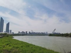 -南京眼步行桥