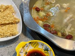 -光头药膳鸡(莱茵小镇店)
