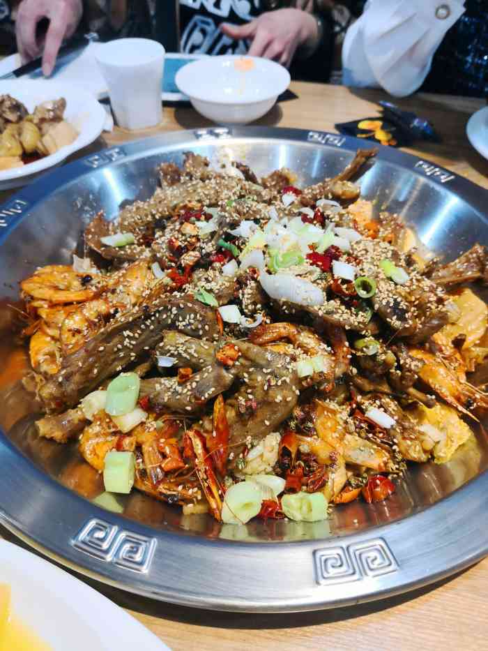 鸭船长时尚主题餐厅(即墨宝龙店)-"宝龙墨客街区开了好多家美食,和