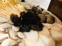 -唇辣号重庆老火锅(亦庄店)