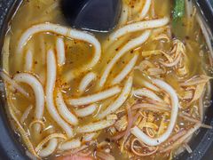 -三品阁过桥米线(万达店)