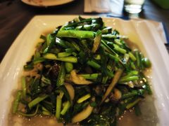 -侬佳蒸菜馆(听潮店)