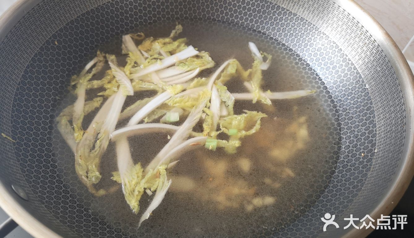 便捷午餐——青菜鸡蛋疙瘩汤(加耗油提鲜哦)