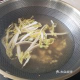便捷午餐——青菜鸡蛋疙瘩汤(加耗油提鲜哦)