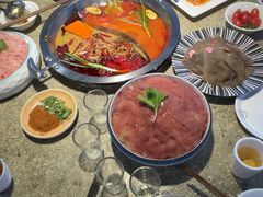 -茅草房·河畔园林火锅