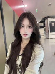 -十六番发型师事务所
