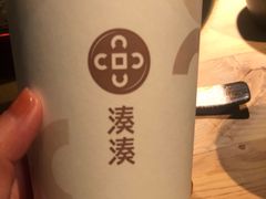 大红袍珍珠奶茶-湊湊火锅·茶憩(杭州湖滨银泰in77店)