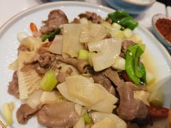 -犇逸·乐山跷脚牛肉·四川现炒(览海店)