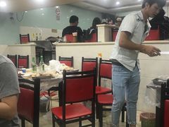 大堂-张氏龙虾烧烤(延吉中路店)