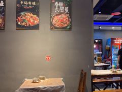 -老街烧烤大排档·地道湖北菜·龙虾馆(汉口火车站店)