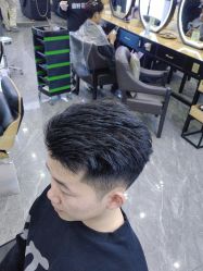 -藤野造型烫染·漂发