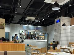 -樂麗餐室 · 本地茶餐廳(扬名广场店)