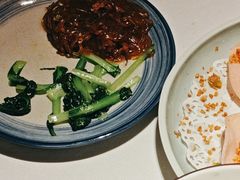 -八府香鸭·啫啫煲(华山路店)