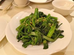 蒜茸炒菜心-利苑酒家(合景国际金融广场店)