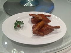 玻璃脆皮乳鸽-利苑酒家(金宝店)